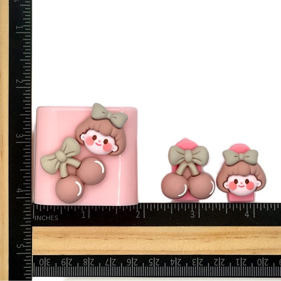 🎁 Pink Shell Cherry Girl iPhone Charger & Data Cable Protective Case 4-Pc Set - Picture 3 of 7